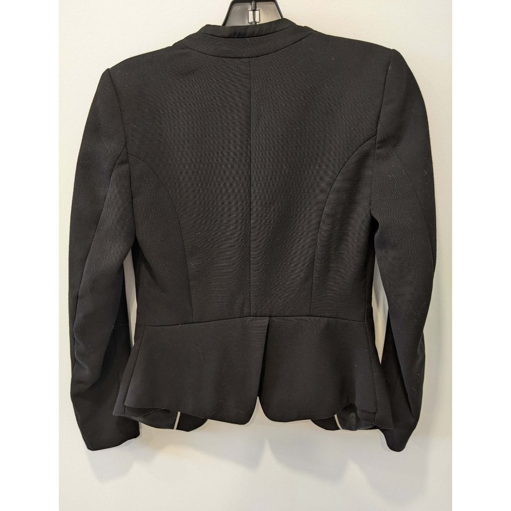 H&M Blazer - Picture 2 of 3